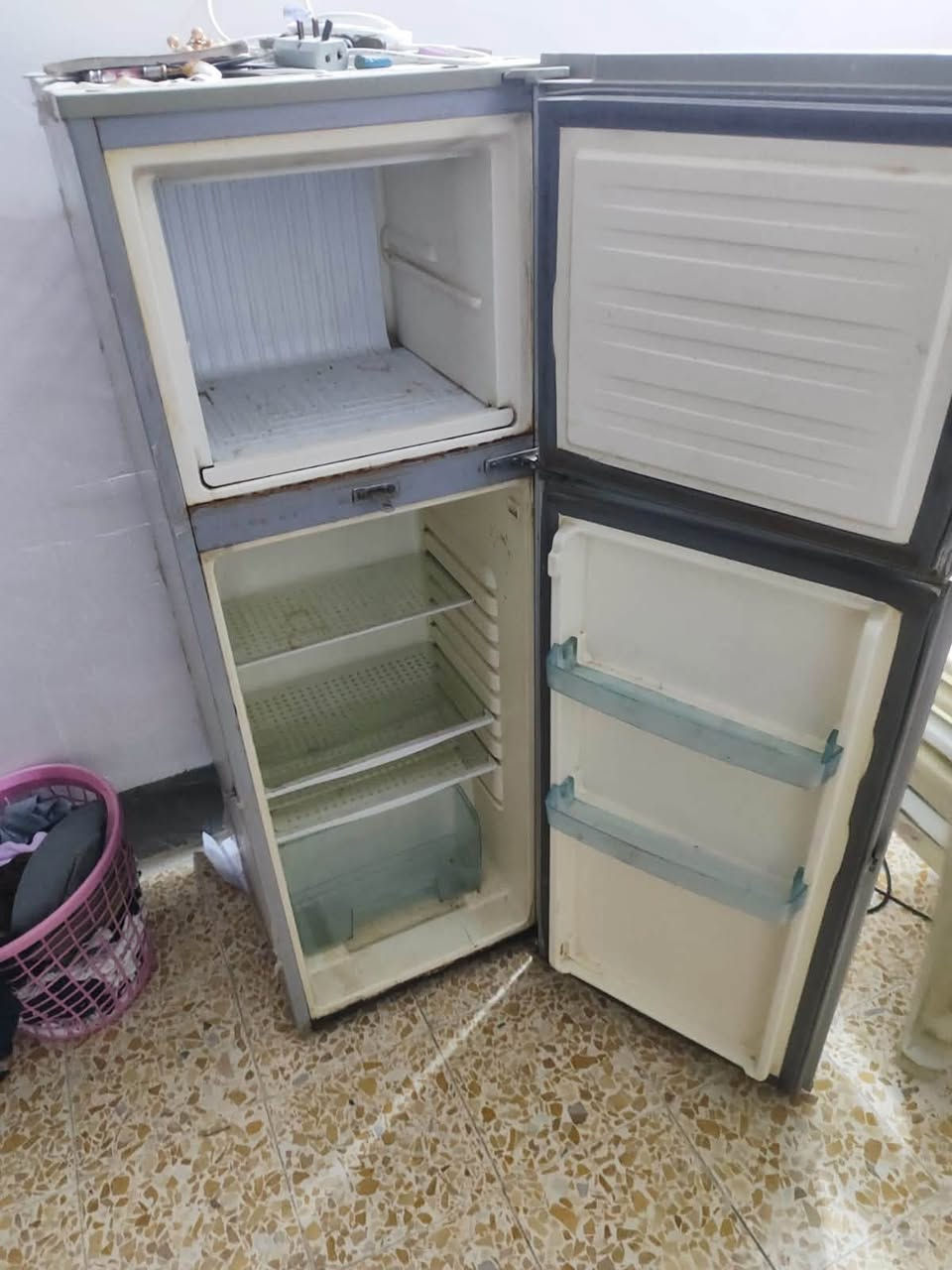 للبيع جدد مابيهن اي عطل
سخان ٧٠
ثلاجة ١٥٠
غسالة٨٥٠
مكاني كربلاء البوبيات


**إذا كنت صاحب هذا الإعلان وتريد حذفه لأي سبب، رجاءا أرسل رسالة إلى الدعم الفني**