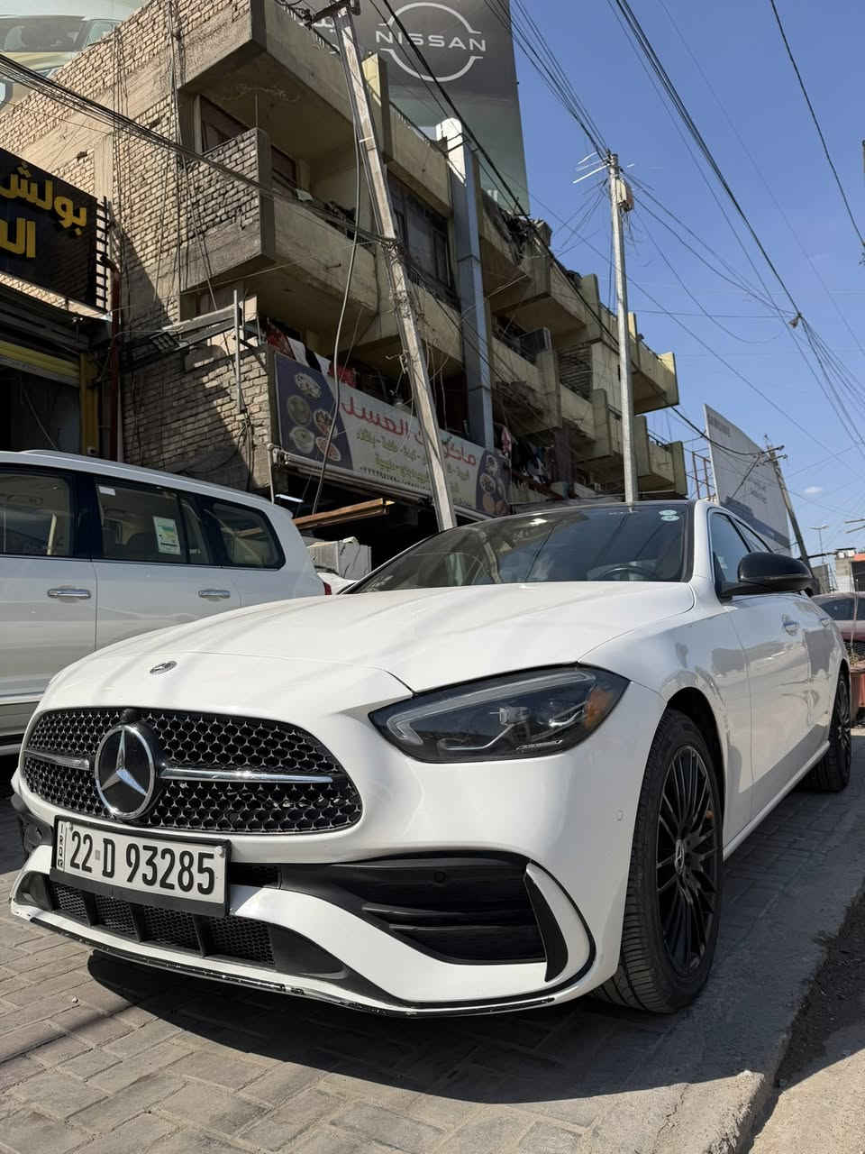 سلام عليكم 
2023 
C300
فول الفول 
معروفه مواصفاتها تجي مفوله للاخير 
5 صبغ بدون دواخل 
كير محرك كفاله 
عارضها 295 وبيها مجال
***********
مكاني بغداد حي جامعه
