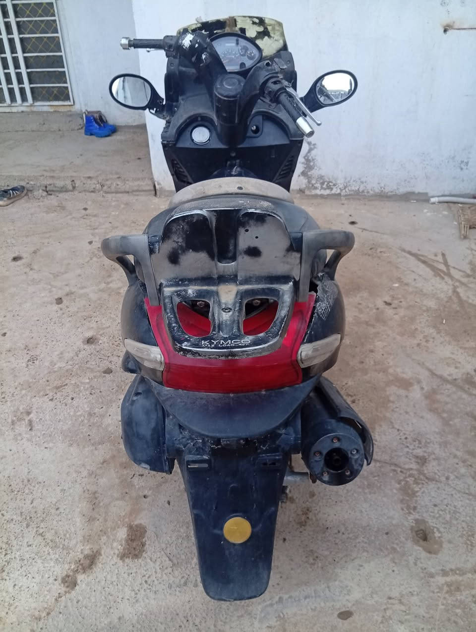 سلام عليكم للبيع او مرواس حسب القناعه دراجه كامكو لود دراجه بيها خيط بخار ممبين ونواقص مثل مموضح بالصور ممأثره على مشيتها ابد كهربائيات كلها شغاله دراجه نكره سلف شغل واطلع  سعرها ٤٥٠وبيها مجال للطيبين او مراوس حسب الاتفاق مكان ديالى قرية الرگه للأستفسار ***********
