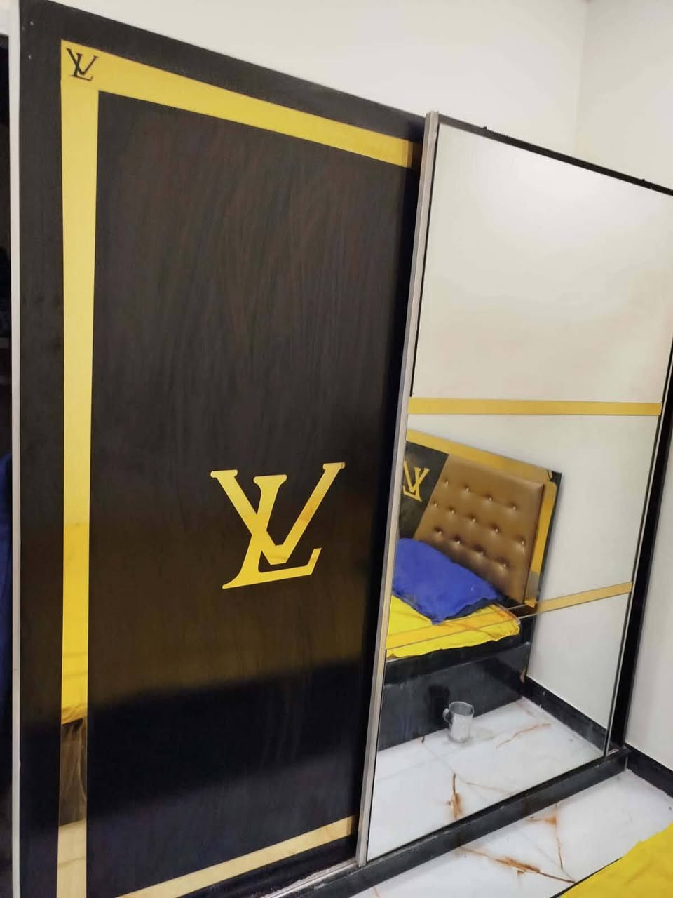 غرفه ٢٥٠ بيه مجال كامله مراه ميز توليت موجوده كامله ٥قطع


**إذا كنت صاحب هذا الإعلان وتريد حذفه لأي سبب، رجاءا أرسل رسالة إلى الدعم الفني**