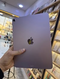 ايباد اير 11 انج M3 فول نظافة بطارية 97 ولا شخط فقط جهاز ذاكرة 128GB  ...