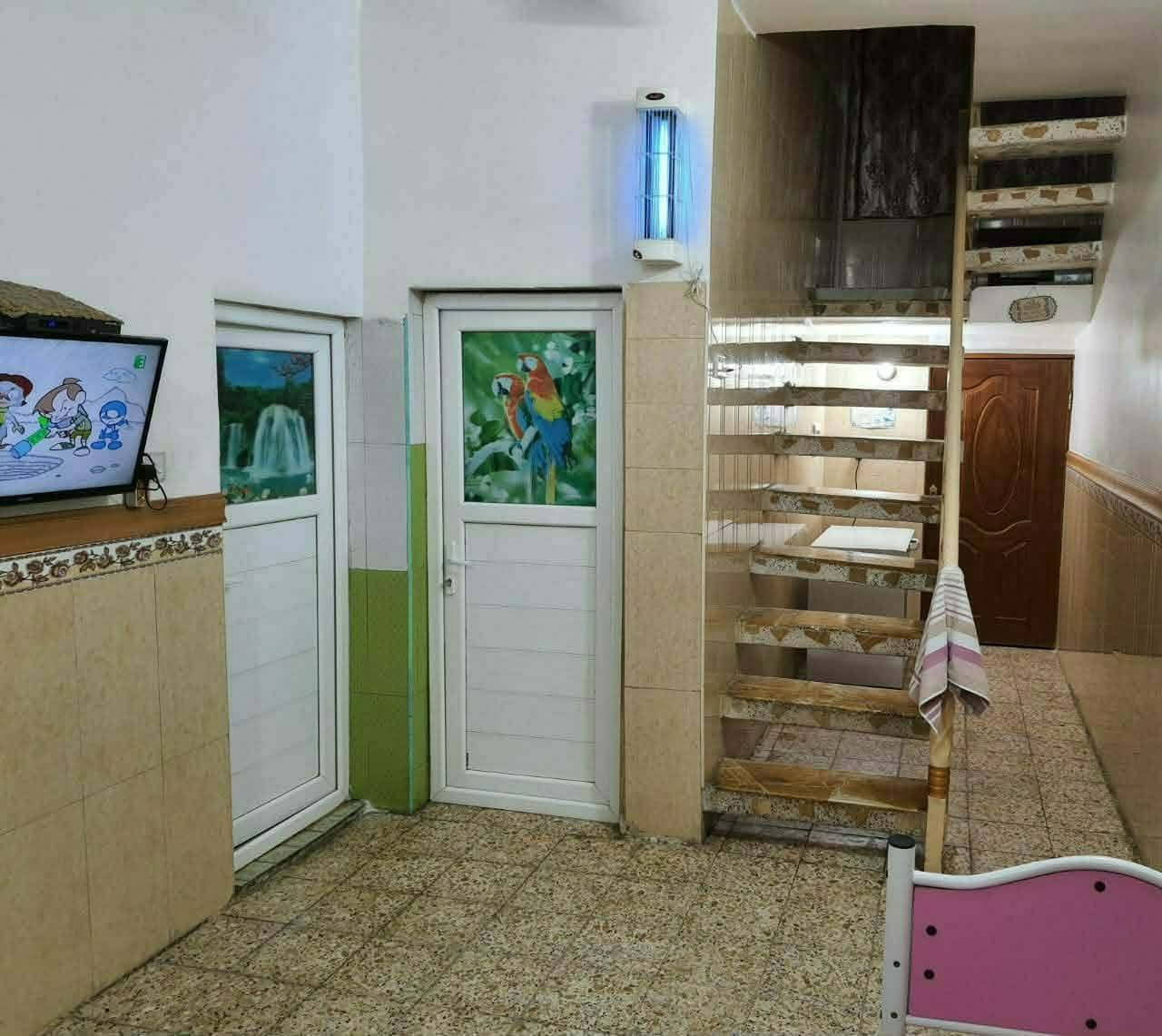 للبيع بيت بسعر مناسب
-موقع ممتاز : النجف - حي السلام - خلف مول دارك 
-المساحة: 100م واجهة 5م نزال 20م 
-طابق واحد صب كونكريت مسلح
-يتكون من غرفة ومطبخ واستقبال وصاله ومجموعة صحيات
-باسم راعيه اصولي من الناحية القانونية
-شارع ب عرض 10م

-السعر 178 مليون وبي مجال 

-لمعرفة بقية التفاصيل والموقع GPS تواصل خاص او واتساب او فايبر ***********
