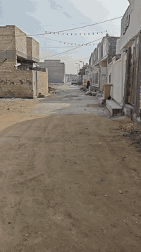 قطعه للبيع 100 متر 
وجه 6.ونص × 15 
قريبه على حسينيّة شيخ وهاب 
السعر  15 بيه مجال
***********
