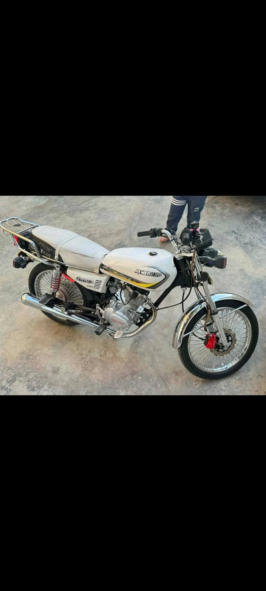 نامي برو للبيع 23 مكينه كبس لا صرف لا بخار كهربائيات كله شغال سعره 525 مع مجال بسيط ***********
