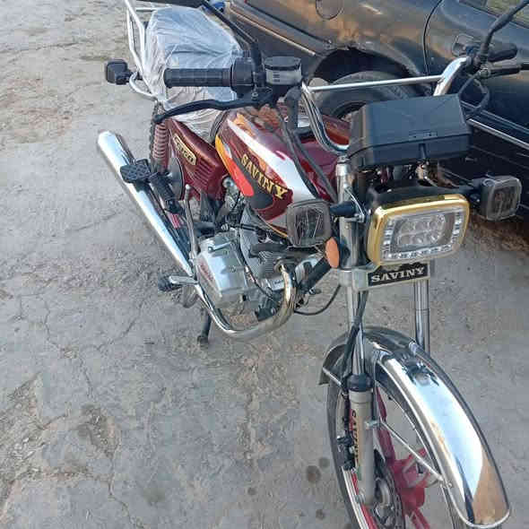 موطور يراني لبيع موديل 20 بيه كمرك تواصل نتصال عل هاذ رقم ***********
