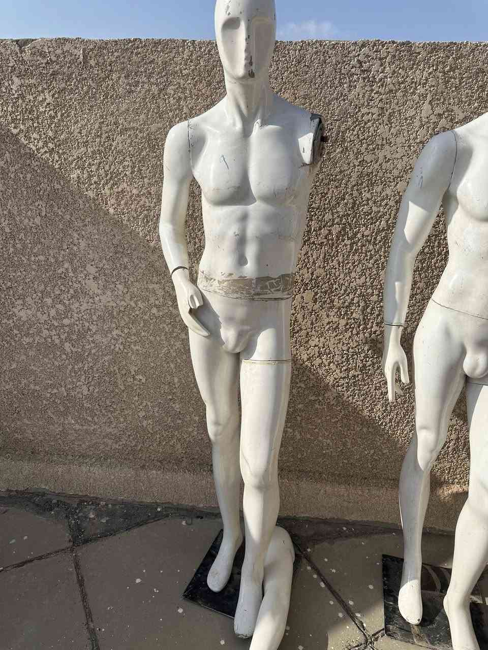 كلهن سعر القطعه/5الف شلعه كامل والصدر 11 قطعه بدون اضرار نفس البصوره /***********
