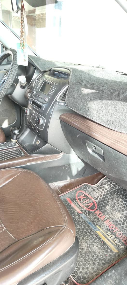 السلام عليكم للبيع سورنتو 2014 فول موصفات محرك 6 رقم بغداد سنويه وهزه جديده  7 راكب بانوراما السعر 190 العنوان الفلوجه
***********
***********
