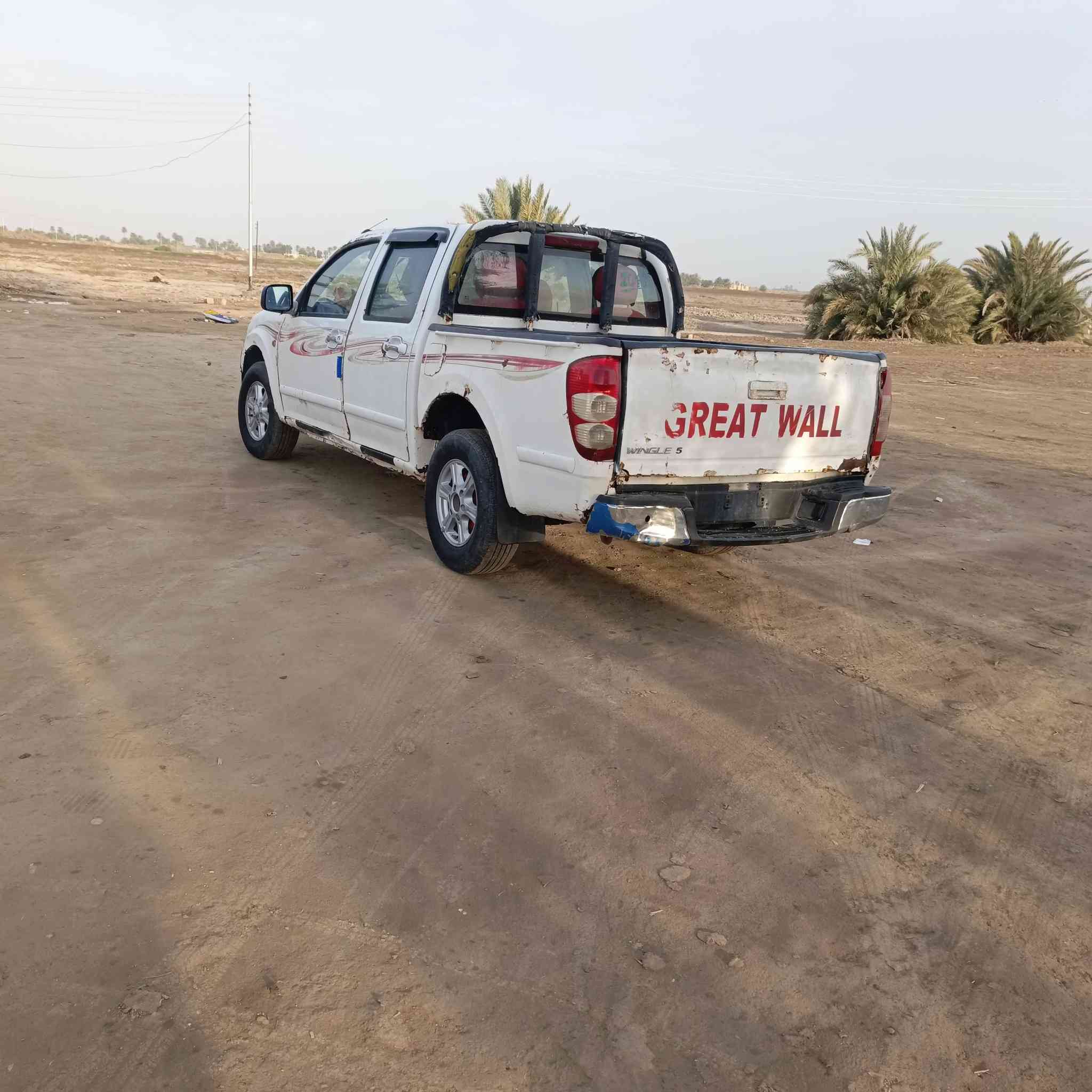 كريت ويل للبيع موديل 12 رقم قادسيه صدامي مداور شرط اوصلك للمالك محرك كير اكسن شاصي  مكفول بس بيها خياس يرادلها سمكري السعر 37 وبيها مجال مكاني السماوة الرميثه***********
