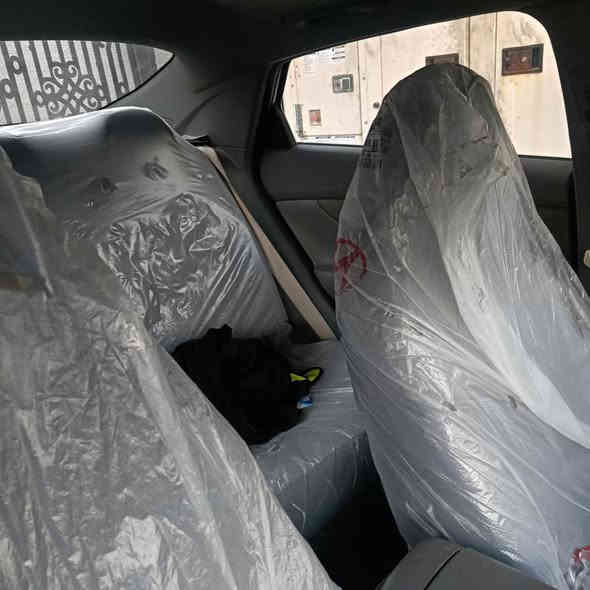 السلام عليكم النترا 21 مميزه 2000 كير  اي تي  فول عدا الكشنات فتحه بصمه  فتحه اشيار بلمري صندوق ذكي تشغيل عن بعد ماشيه 92 بيهاطخه على كد شبر بلباب الخلفيه السعر 161   للاتصال ***********
