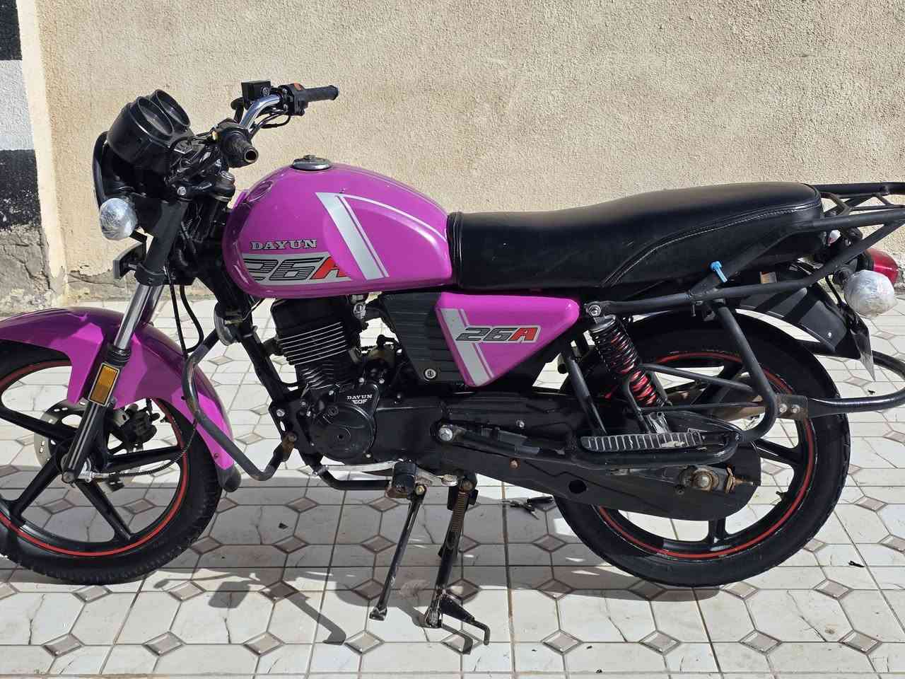 سلام عليكم دايون نفخ موديل 23 اوراق اصولي (مكتب حسين )ادراجه كما موضحه بصوره فقط تانكي ودرجه خير من الله مكان بابل قضاء الهاشميه اسعر واي استفسار اتصل ع رقم(***********) خاص مغلق
