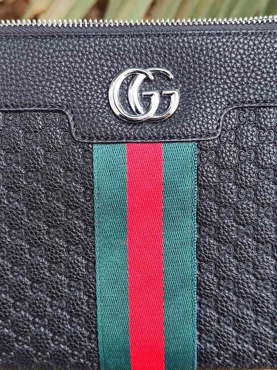 محفظه رجاليه عصريه للباجات والعملات فخمه جلد طبيعي فاخر
محفظه رجالية نظافة 100%
جلد طبيعي فاخر 
تحفظ كل المستمسكات الشخصية والباجات
جيوب للعملات النقديه
النقش حفر 
كجول ورسمي
قطعه راقيه مال هدايه واقتناء

سعر المحفظه 25 الف شامل أجور النقل لجميع المحافظات العراقيه

للحجز التواصل على الخاص (ترسل رقمك وعنوانك الكامل)

اضغط على متابعه للصفحه لمشاهدة كل ما يليق بأنقاتك
من متجر الاقتناء والهدايا الفخمه ( انس براند للاناقه العامه )


**إذا كنت صاحب هذا الإعلان وتريد حذفه لأي سبب، رجاءا أرسل رسالة إلى الدعم الفني**