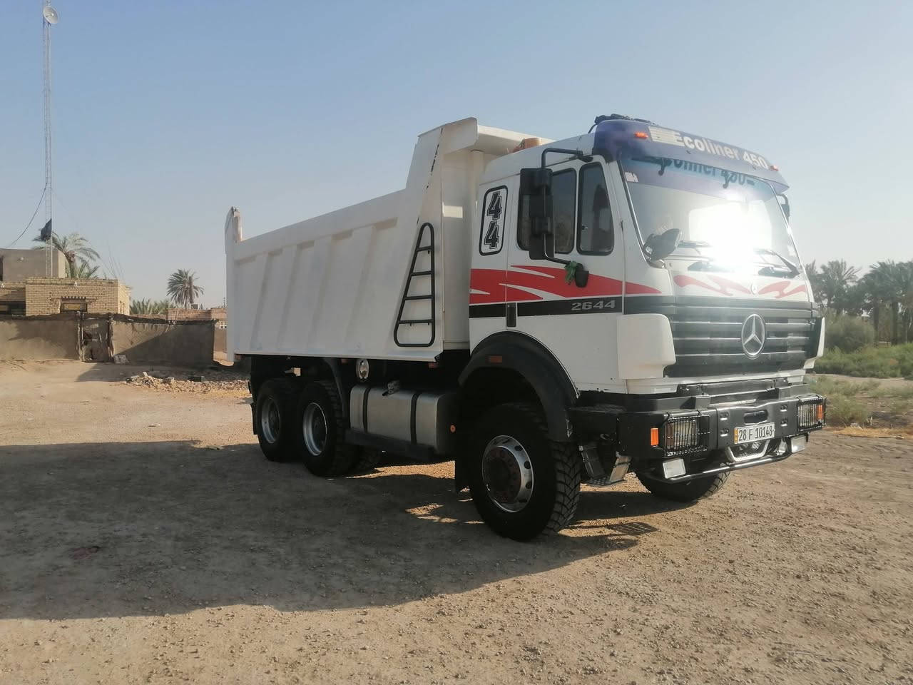 كرواتي للبيع 
موديل 91 لوحات وسنويه انكليزي بأسمي مجموعه جي أف محرك 130محسن
***********
***********
