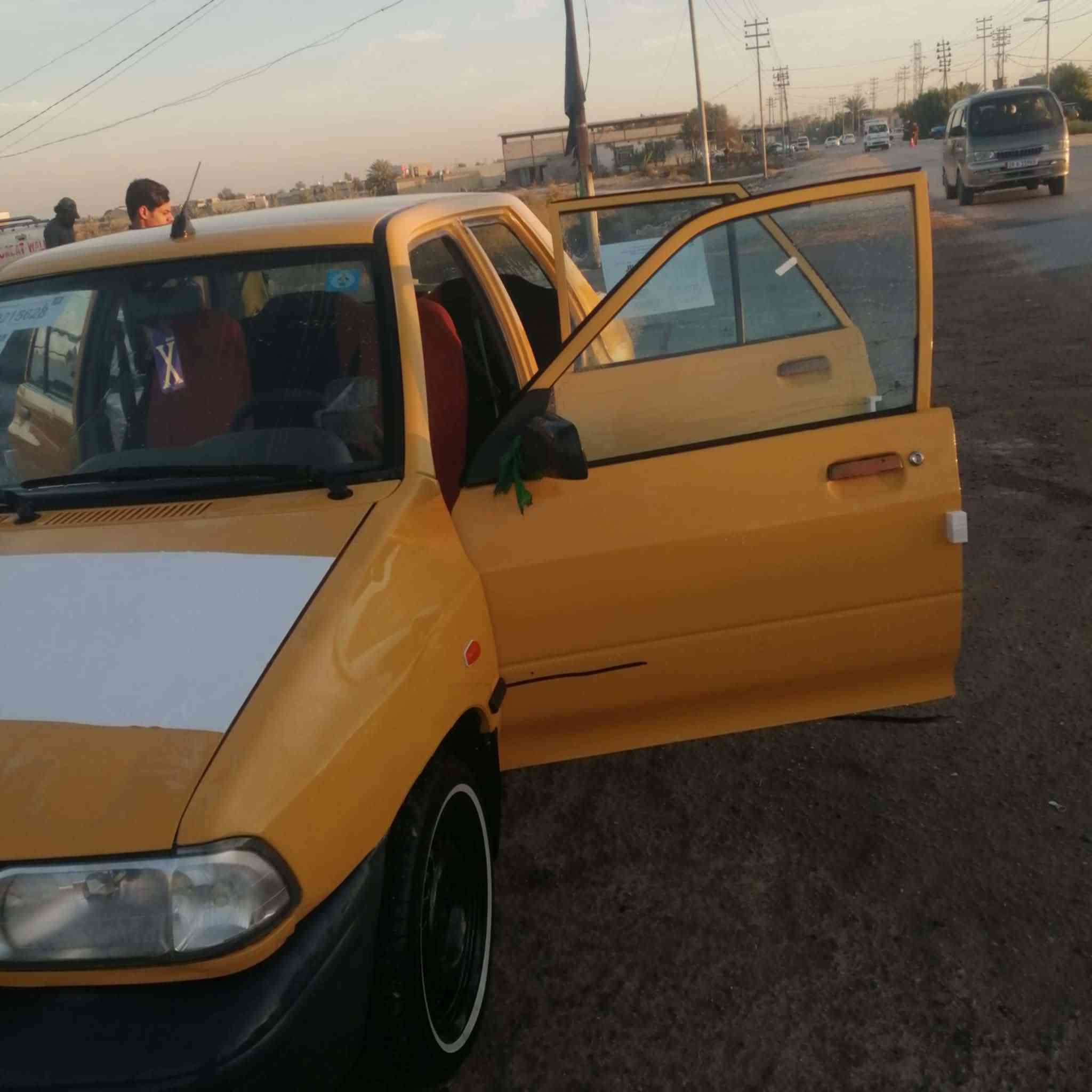 سلام عليكم سايبه البيع مديل ١٥كفاله عامه سياره مكفوله بس بيه باب مبدل  وسعره ٣٥وبيه مجال المكان نجف عباسيه ***********
