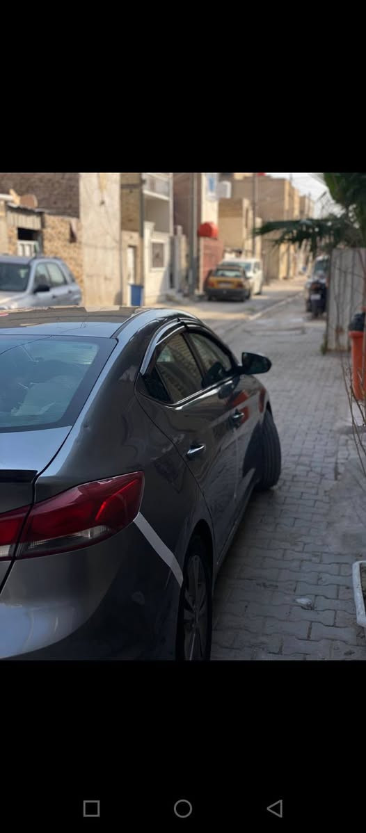 السلام عليكم. النترا رقم بغداد موديل ٢٠١٨وارد امريكي حادث بنيد مبدل وجاملغات مرشوشات سيارة جاهزة من كلشي سنوية جديدة رقم صاحب السيارة***********
