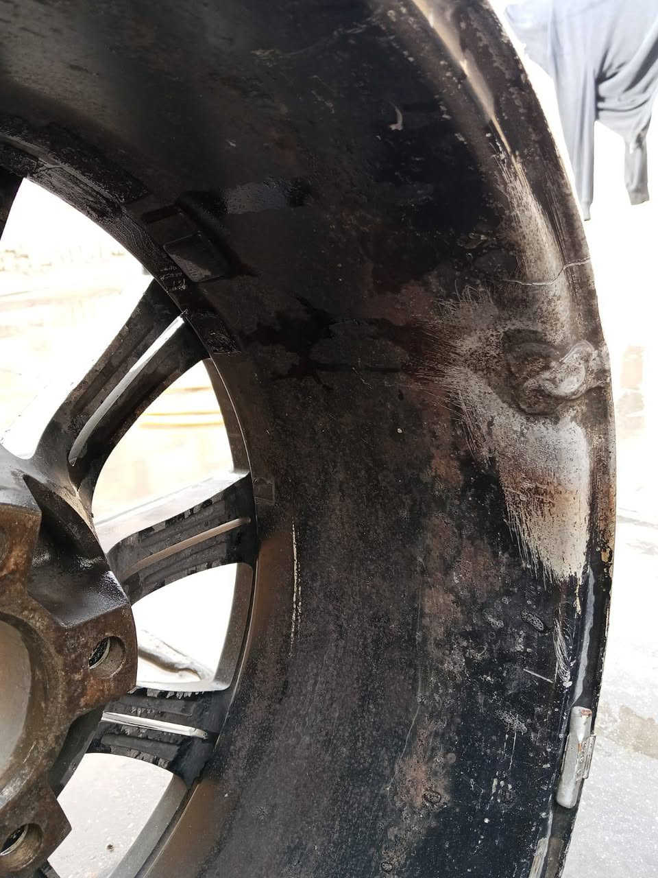 سلام عليكم 
سبيرات bmw ايرهمن بدي قديم قياس 17 ثنين نضيفات وثنين بيهن تصليح ابيع تخم ويا 3 تايرات وابيع تك اسبير الي ايفيدنه ايراسلني خاص ويدلل وبسعر مناسب


**إذا كنت صاحب هذا الإعلان وتريد حذفه لأي سبب، رجاءا أرسل رسالة إلى الدعم الفني**