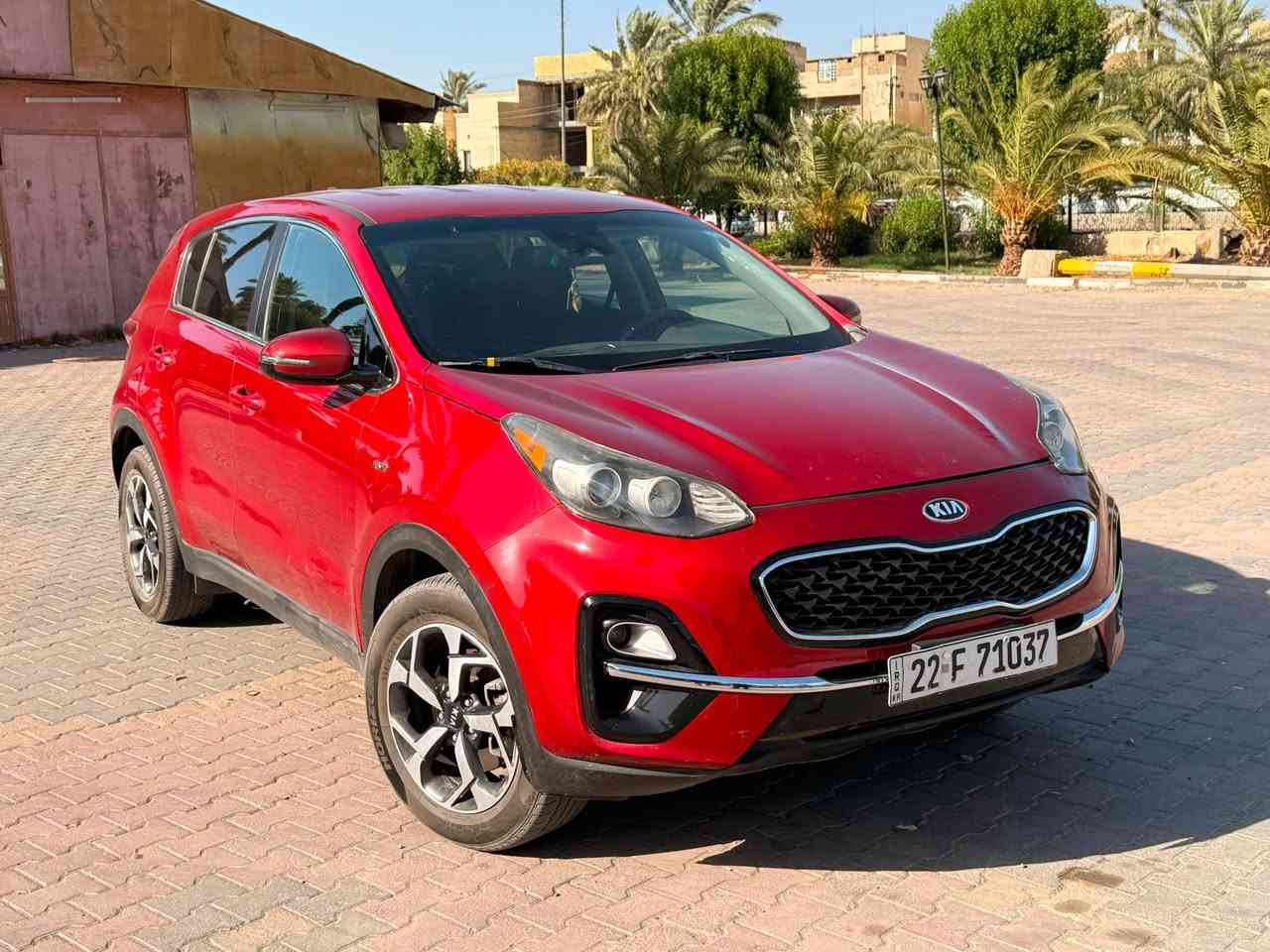 كيا سبورتج 2021 نضيفة جداً
وارد امريكي
صور الحادث والسونار 
مرفقة بالمنشور 
ماشية 86 الف 
محرك 2400 كفالة 

موصفات فئة LX
تبريد قطعتين
كرسي كهرباء
تدفئة مقاعد
تحكمات ستيرن 
شاشة كاميرا خلفية
مثبت سرعة
نظام منع الانزلاق ESC
مرايا كهربائية
والباقي معروف
رقم الشاصي
KNDPMCAC8M7880147

سعر 149$ ورقة وبيها مجال بسيط

مكاني بغداد
شراي يتصل *********** بغداد, العراق
