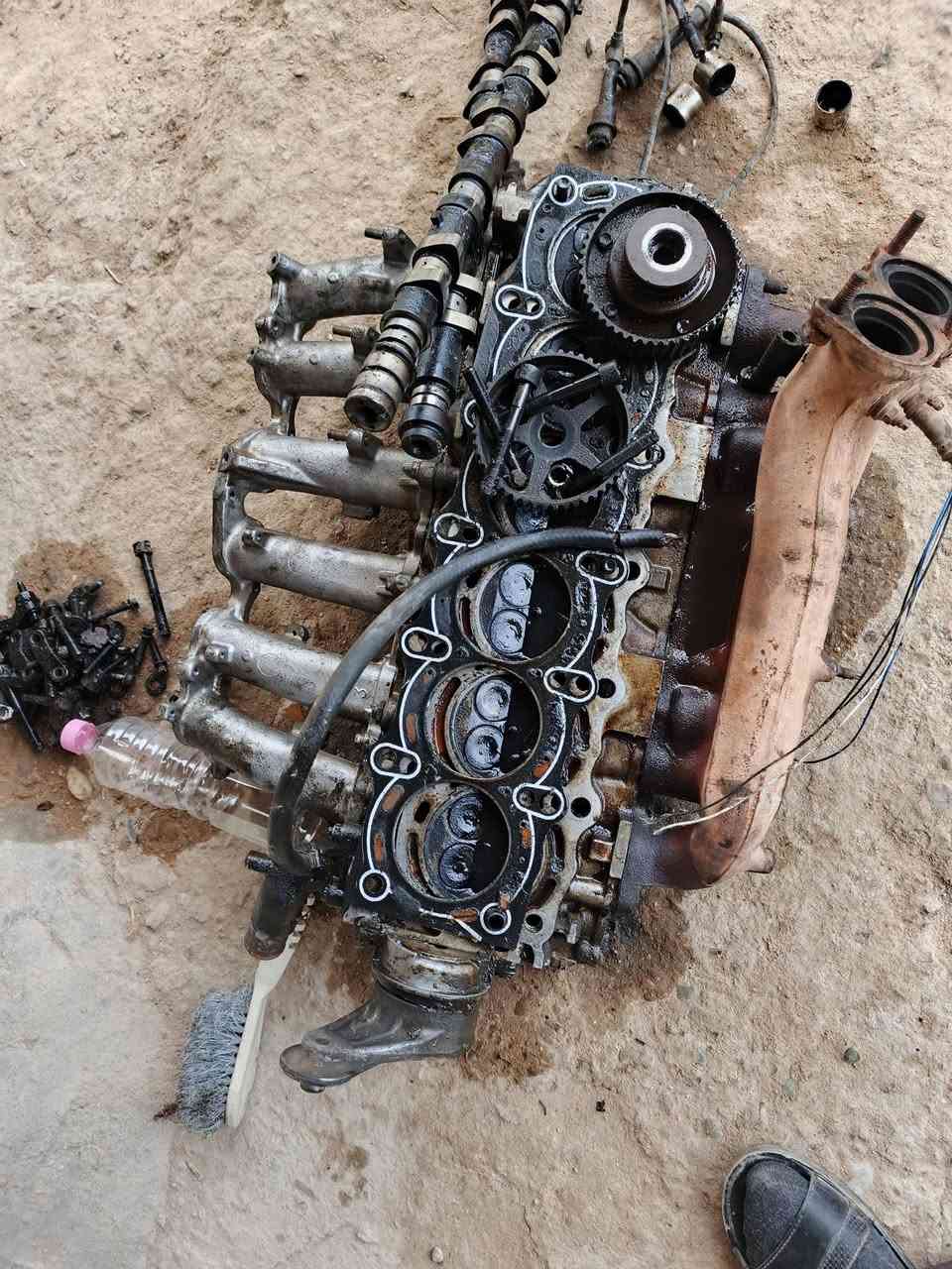 كور 2400 نظيف جاهز مع كل محتوياته دكشنات .. كام شفتات... شفتات.. بلكات .. ولفات... براصات .. مكانه طويريج.. سعره300.. تليفون. ***********
