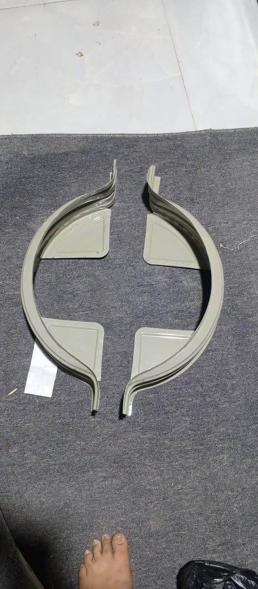 السلام عليكم غراض تكتك للبيع مديل 18ال20 المكان كربلاء الرقم الهاتف ***********
