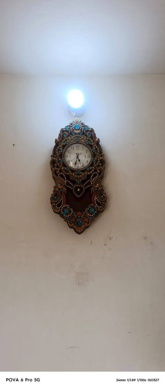 السلام عليكم غراض للبيع من ظمنهن ٥ زوالي و ٤ بنكات
***********
