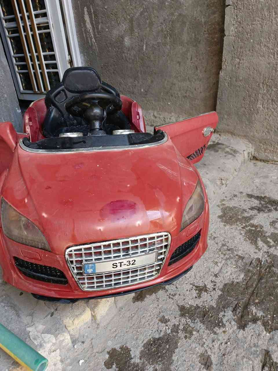 السعر قفل 15الف ابيع على  وضعها عوزهة باتري بدون ريمون مكاني الشعب قرب محطة غاز عدن


**إذا كنت صاحب هذا الإعلان وتريد حذفه لأي سبب، رجاءا أرسل رسالة إلى الدعم الفني**