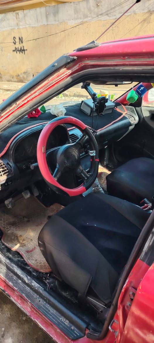 السلام وعليكم مازده صرصر للبيع او مروسه بتكسي.
سنويه 2030 بسمي السياره شرط التحويل
كربون بانزين. رقم تلفون ***********
