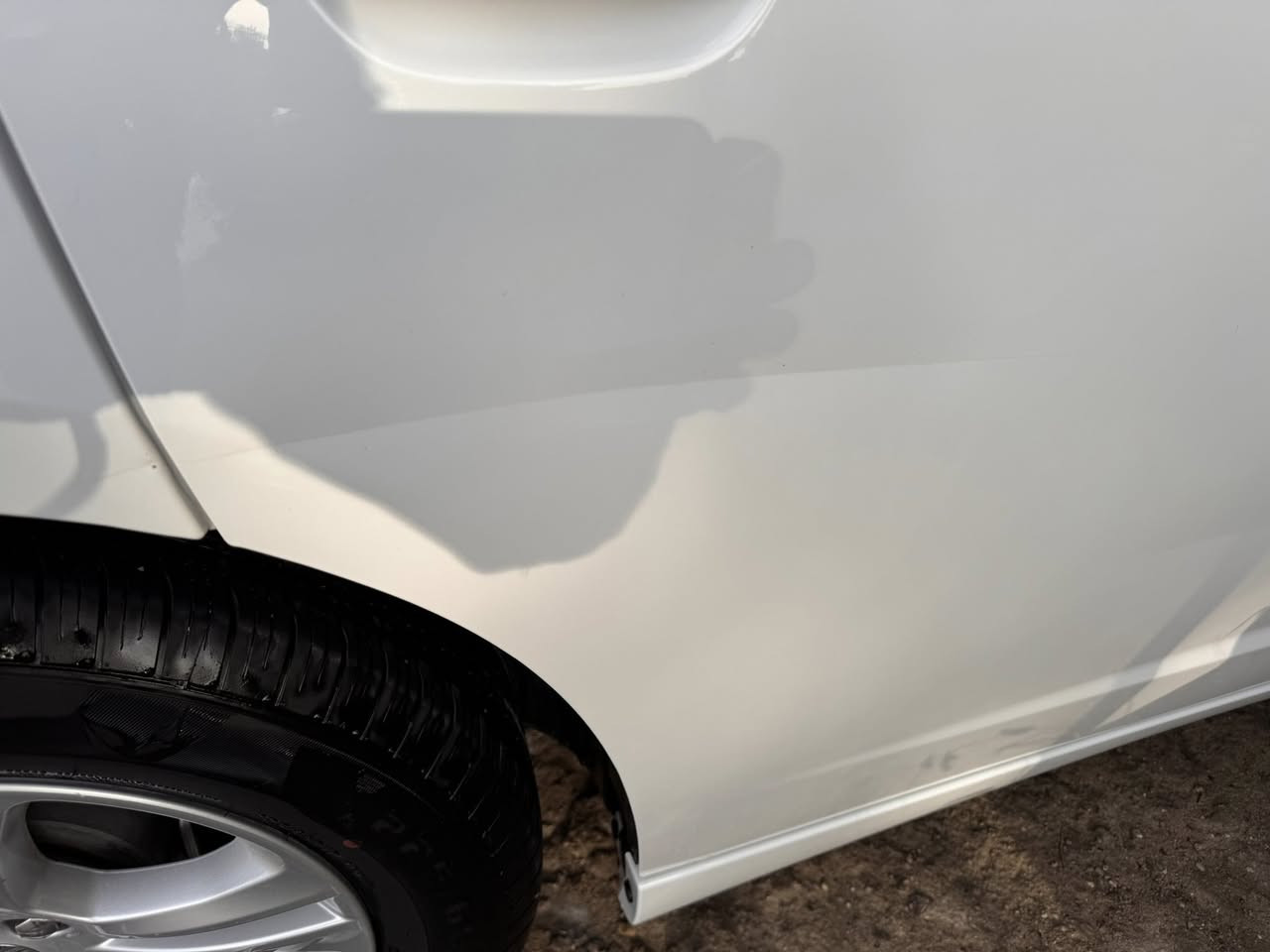 من بعداذن الادمن جارجر 23اصل رقم بصره تحويل جاهزه السياره وارد كندي بيها طرف البنيد والدعاميه الاماميه شخط موضح بل الصوره مصلحات نفسهن السعر 265بيها مجال /***********وتساب اتصال صور الحادث والتقرير كامل عندي راسلني وتساب انا خادم
