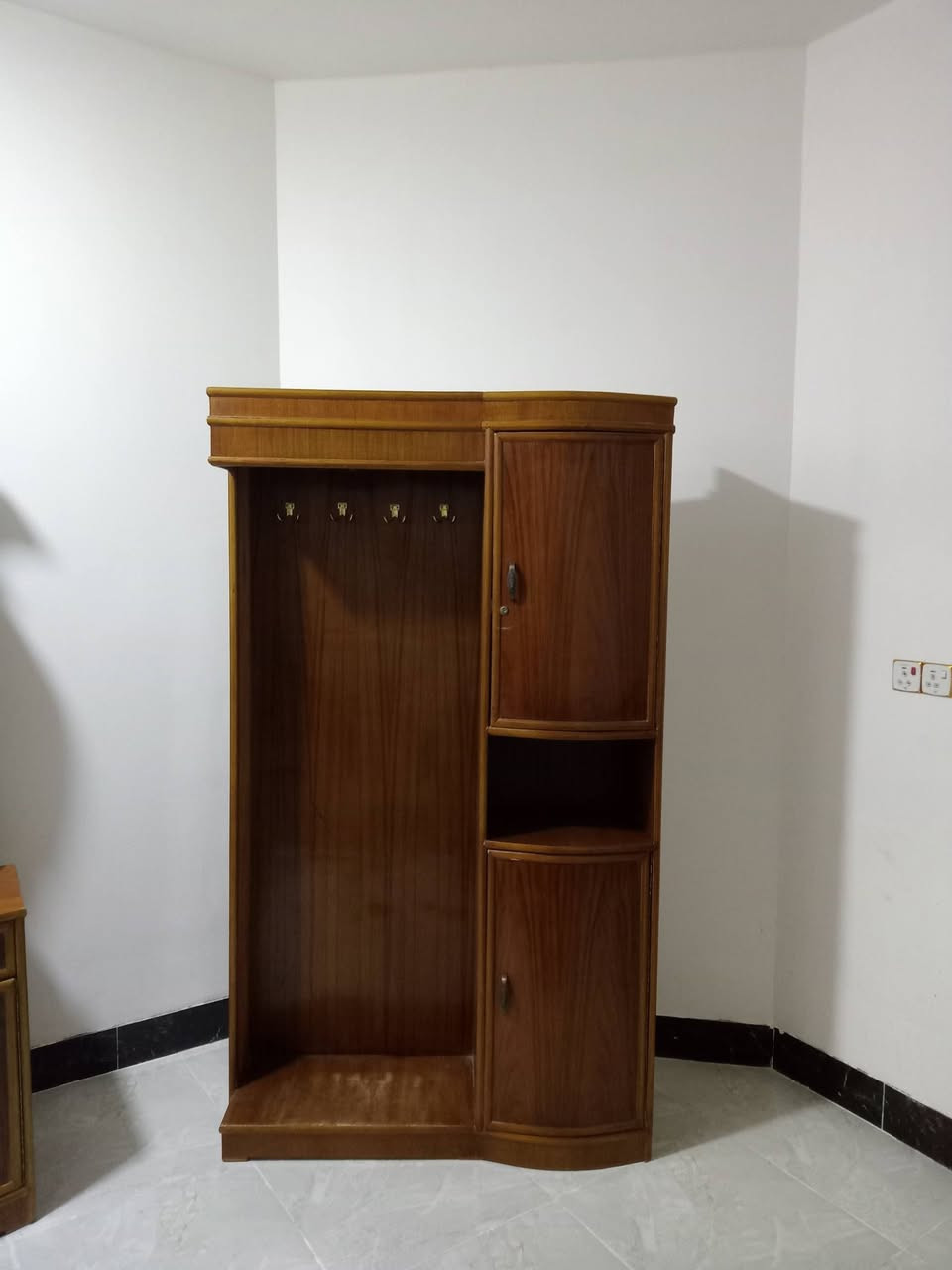 غرفه حطاطه للبيع السعر مليون وربع وبيهاا مجال ***********
