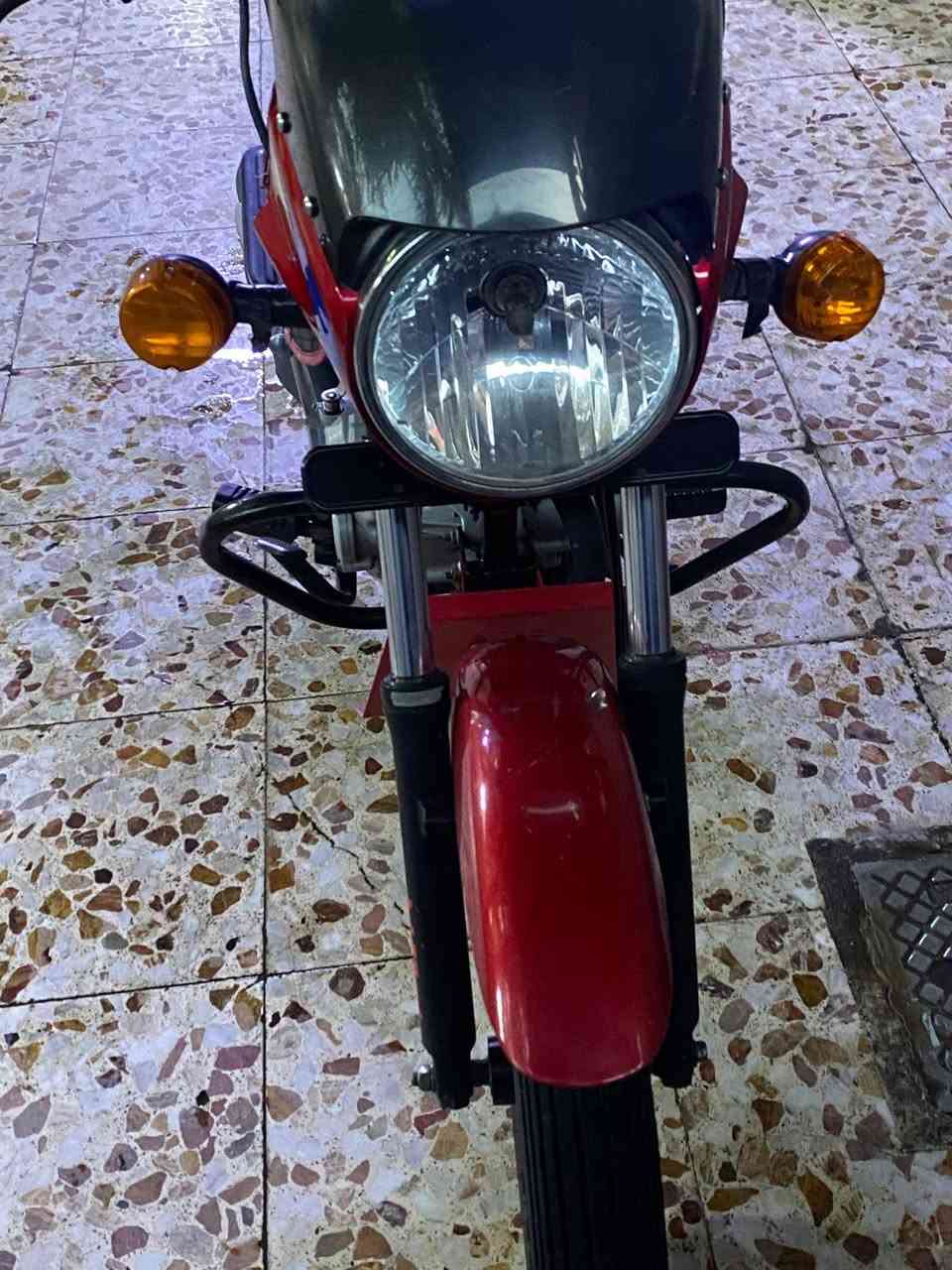 دراجه بوكسرهنديه مديل 2021 مرقمه كامله دراجه كفاله الاستفسار لرقم***********العنوان البصره
