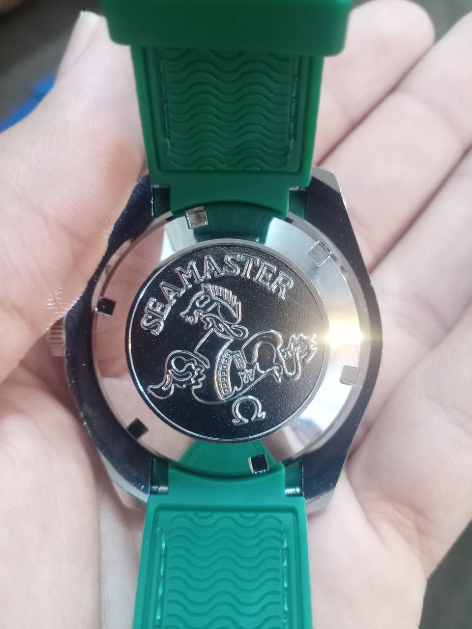 سلام عليكم
ساعه بهذا شكل
وزن ثقيل
مكينه يمكن اوتو
سعر 25


**إذا كنت صاحب هذا الإعلان وتريد حذفه لأي سبب، رجاءا أرسل رسالة إلى الدعم الفني**