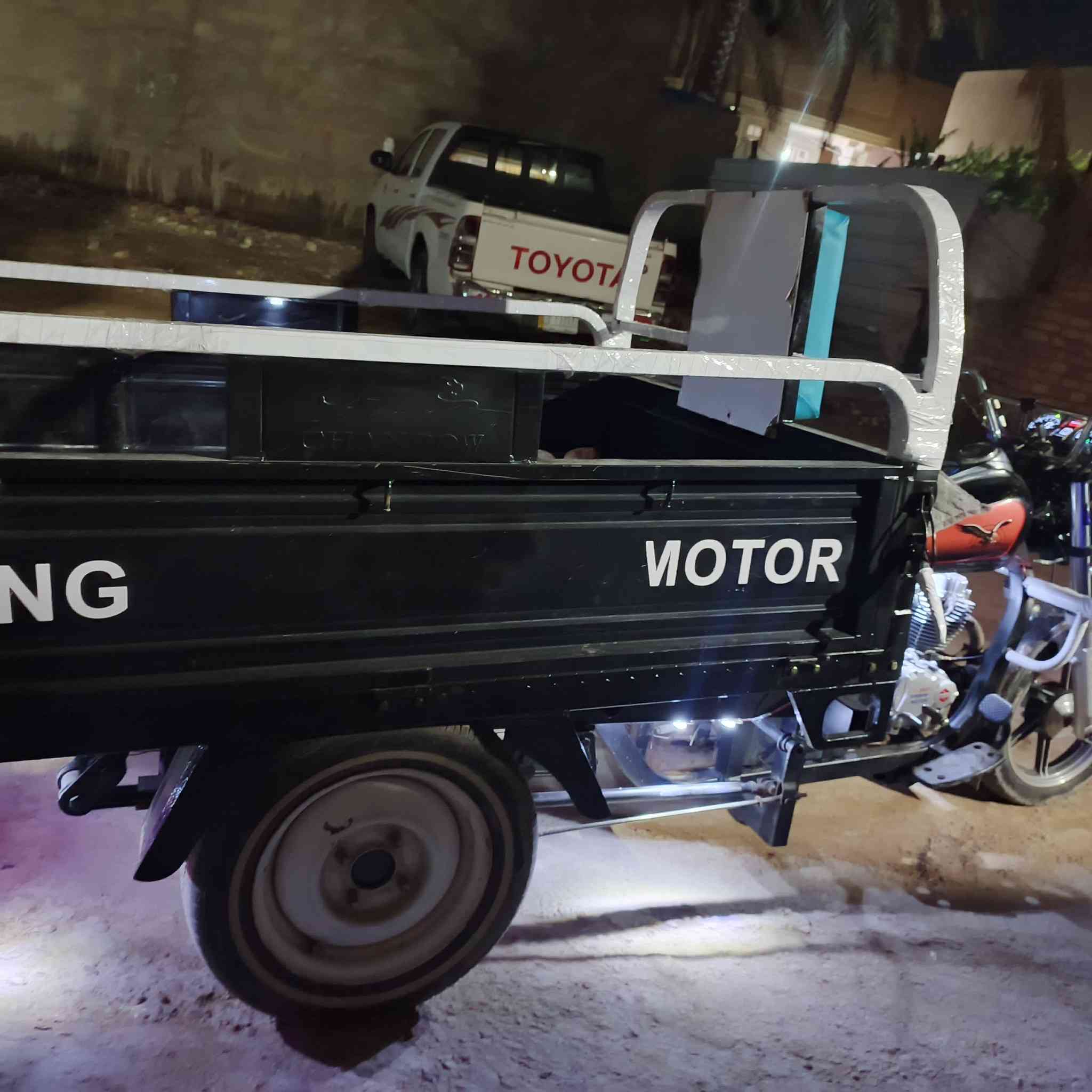 ستوته للبيع موديل 23 اوراق اصولي اصولي اصولي محرك 25 جديد ما بيها نقص برغي كله شغال النظافه 100 على 100 السعر ٢٣٥٠ المكان كربلاء باب طويريج الاستفسار اتصال
***********
