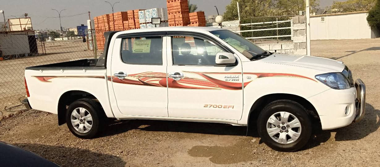 بيكم 2010
سعودي 
كير اوتوماتيك 
رقم انبار 
ماشيه 300
سونار مرفق بل منشور
اخوان التفاصيل كلها بسونار كلشي واضح
السعر 180
مكان السياره رمادي 
***********
