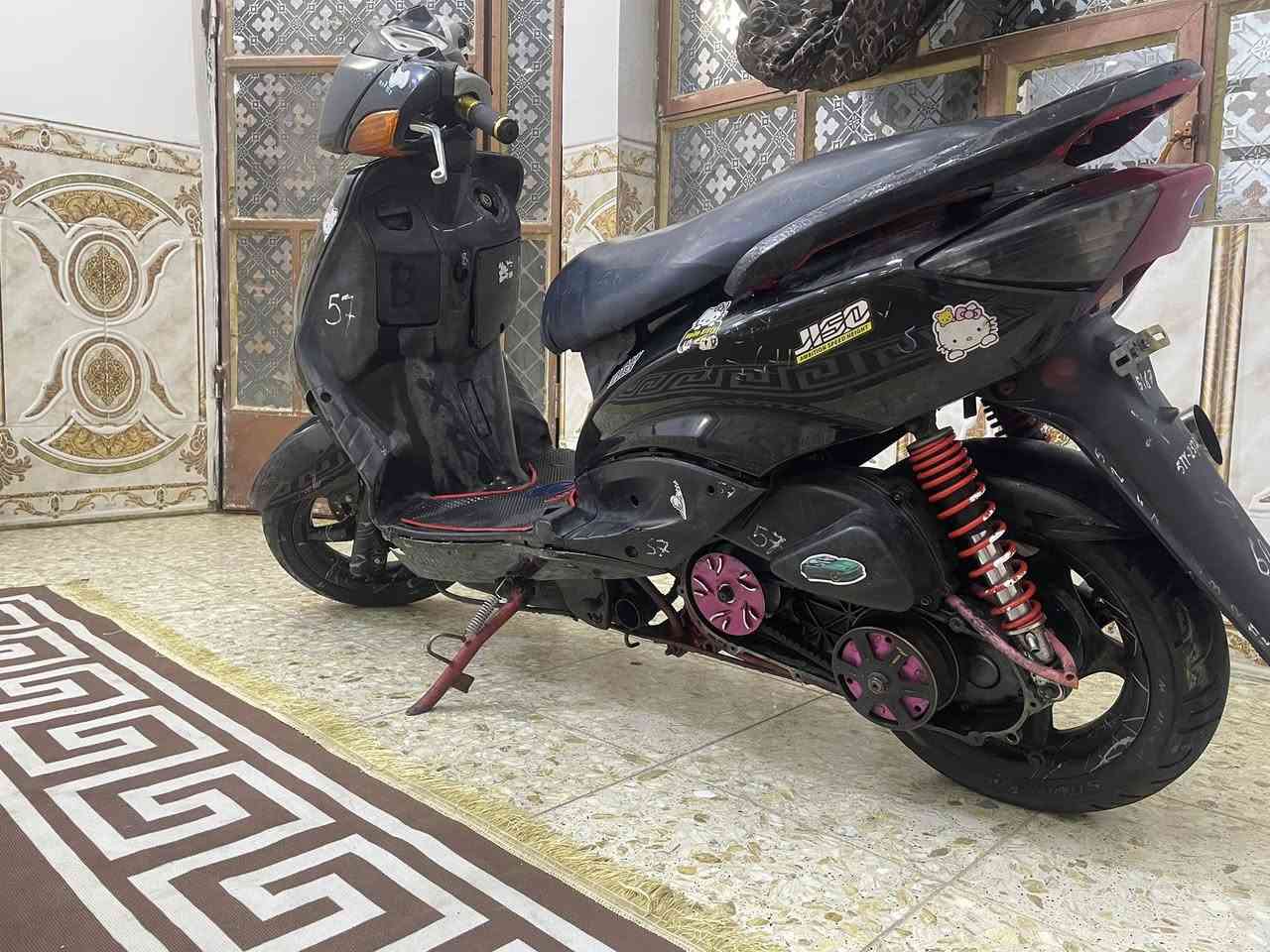 سكنس نثيه بوشه ٥٨مزوده صدر جديد كلجات رياضيه صالنصه رياضيه تفصيخ مال يابان كلشي شغال بيهة عده الهورن بيه جبنه مال الكلج الامامي رايده مراوس بعدله مرتبه وحلوه ***********متواجد وات ساب مكاني بغداد رئاسه العبيدي
