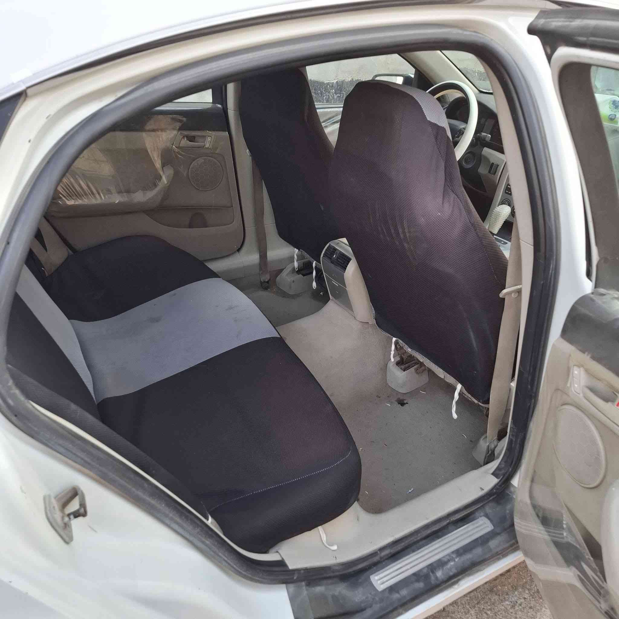 السلام عليكم 
سيارة شوفرليت كابرس لومينا مديل 2008
رقم جديد كربلاء  ومكان سيارة في البصرة 
سيارة حلوه كامله مابيه نقص من كهربايات من كلشي 
 6سندر  محرك 3600  
سيارة بسمي  السعر 70 وبيه مجال العنوان البصرة الجزيرة 
***********
