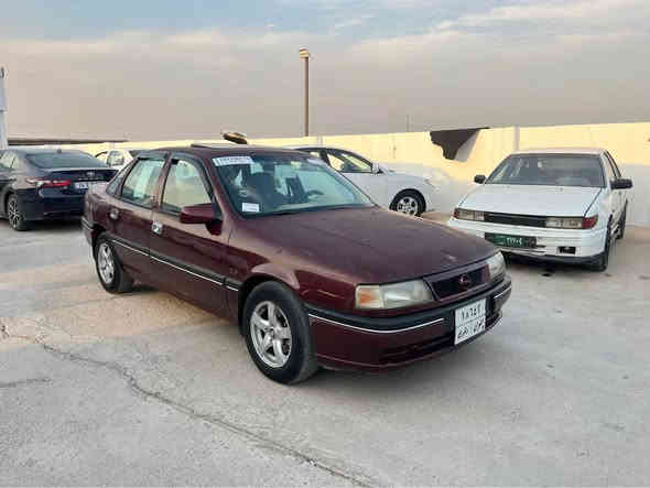 ڤیکترا/1992/مکینە 20  تۆماتیک
هەردوو جملوغی دواوە صبغە بێ داخلی مکینە بۆ فحص کەمێک دوکەلی هەیە،هەندێک جار گلۆپ sپێ دەبیت گێرەکان هەمووی دەگۆریت بێ کێشە هەردوو اوڤر شغالە،4جام کهربائی 2$ غرامە،شرط وکالە وتحویل
سعر/37$ مجال
***********
شوێن/قەزای بەردەرەش 
معرض کوردستان اكر
