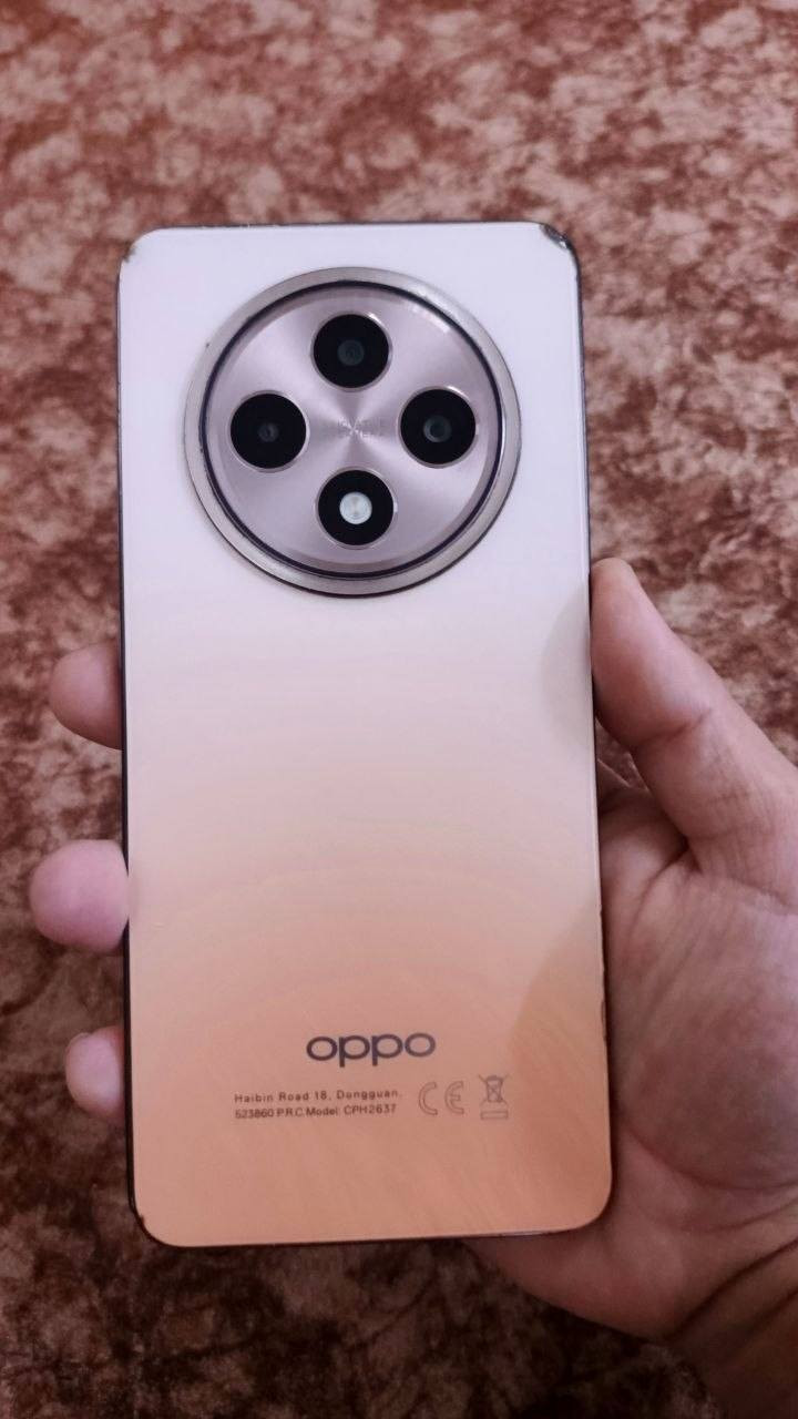 جهاز oppo RENO 12F 5G
 
معالج دايمنستي 6300
ببجي 60 فريم 
ذاكرة 256 رام 12+12
شاشه 120 هرتر
بطارية 5000 
واضح بالصور كامل الجهاز 
عيبو الوحيد صار قبل يومين اثر وكعه وما يبين بالفحص لكن للامانه من تستخدمو العاب بمكان حار جدا وخصوصا هو وعلشحن يصير تعليك خفيف باللمس مجرد ما تطفي الجهاز وتشغلو يرجع تمام 
للبيع او مراوس
تواصل واستفسار خاص او اتصل
***********
