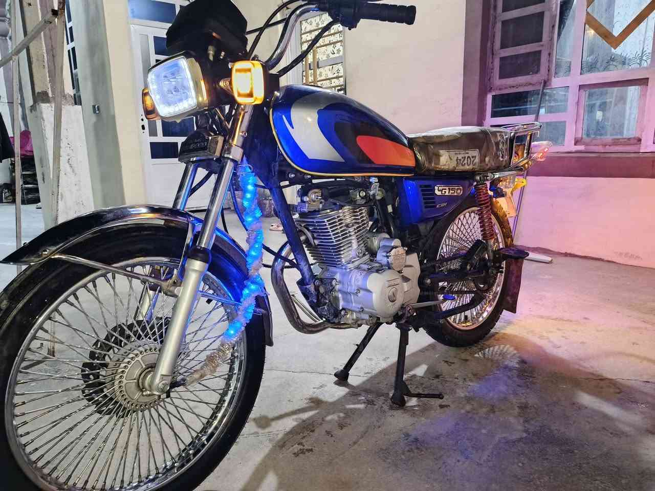 دراجه للبيع نامي برو موديل 2020خمسه كير محرك شرط سعر 350 وبيها مجال بسيط


**إذا كنت صاحب هذا الإعلان وتريد حذفه لأي سبب، رجاءا أرسل رسالة إلى الدعم الفني**