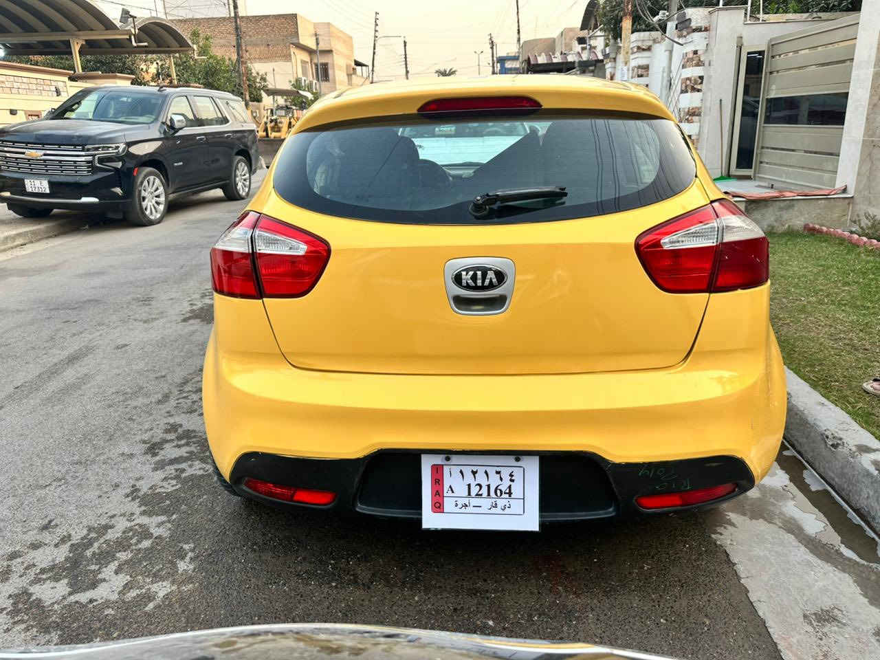 السلام عليكم كيا ريو تكسي
محرك جديد كير صدر تبريد 
السياره وارد امريكي بيهه ضربه بل صندوك واصله للحوض ومصلحه بدون كص السعر ٥٥ بيهه مجال سياره مال شغل 
مكاني بغداد ***********
