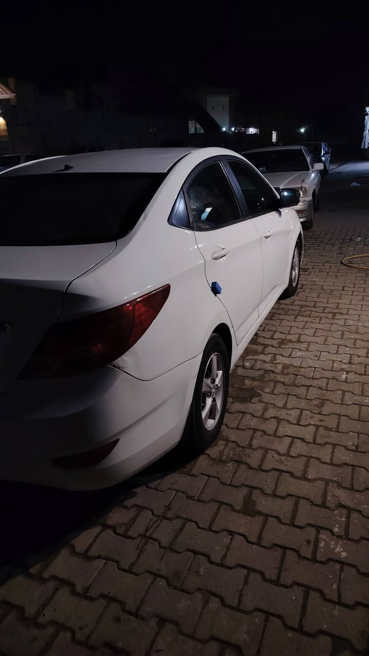 اكسنت مديل 11 خليجيه مكينه 1600 كير محرك كفاله تخم تاير جديد حداديه كله جديده داخل نضيف بيجي
مواصفاته نص فول تحكم ستيرن ABC مانع انزلاق 5 ويل كب سستم سماعات كامل معه شاشه تاب وكامره دواره
لد زنون رقم اربيل هزه وسنويه جديده ستوني مسويهن تريد تحويل تريد وكاله بسم صديقي السياره تجيك الوكاله باب البيت قطعتين صبغ جاهزه من كلشي السعر  92وبيه مجال الستفسار
*********** مكان النجف
