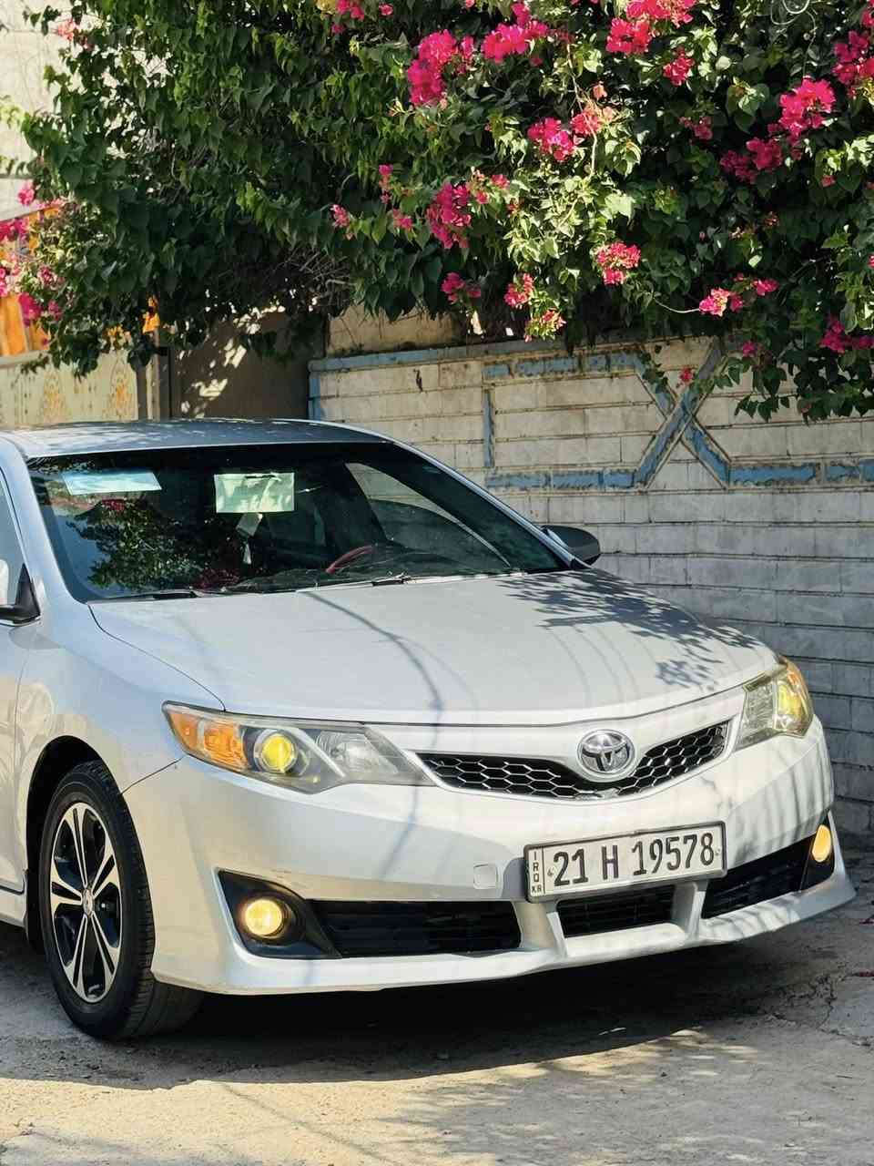 سلام عليكم بيع فقط خاص مغلق
كامري. موديل 2012.   السعر.  114
  مكان. بغداد.     ) ***********
حادث جاملغ خلفي فقط الباقي. مكفول
موصفات. كأمر. شاشا. كشن كهرباي 
حساس. خلفي امامي تثبت. سرعة 
ويل. كروم  كير محرك. حدادة. كفالة
جاهزة. كل. نقص. مابيها سيارة
