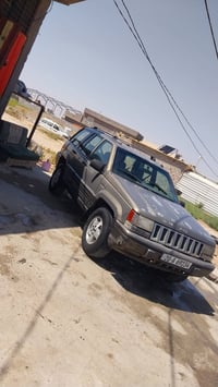 جيب شيروكي • جيب • شيروكي • سيارة جيب • سيارة دفع رباعي • موديل 1995 •...