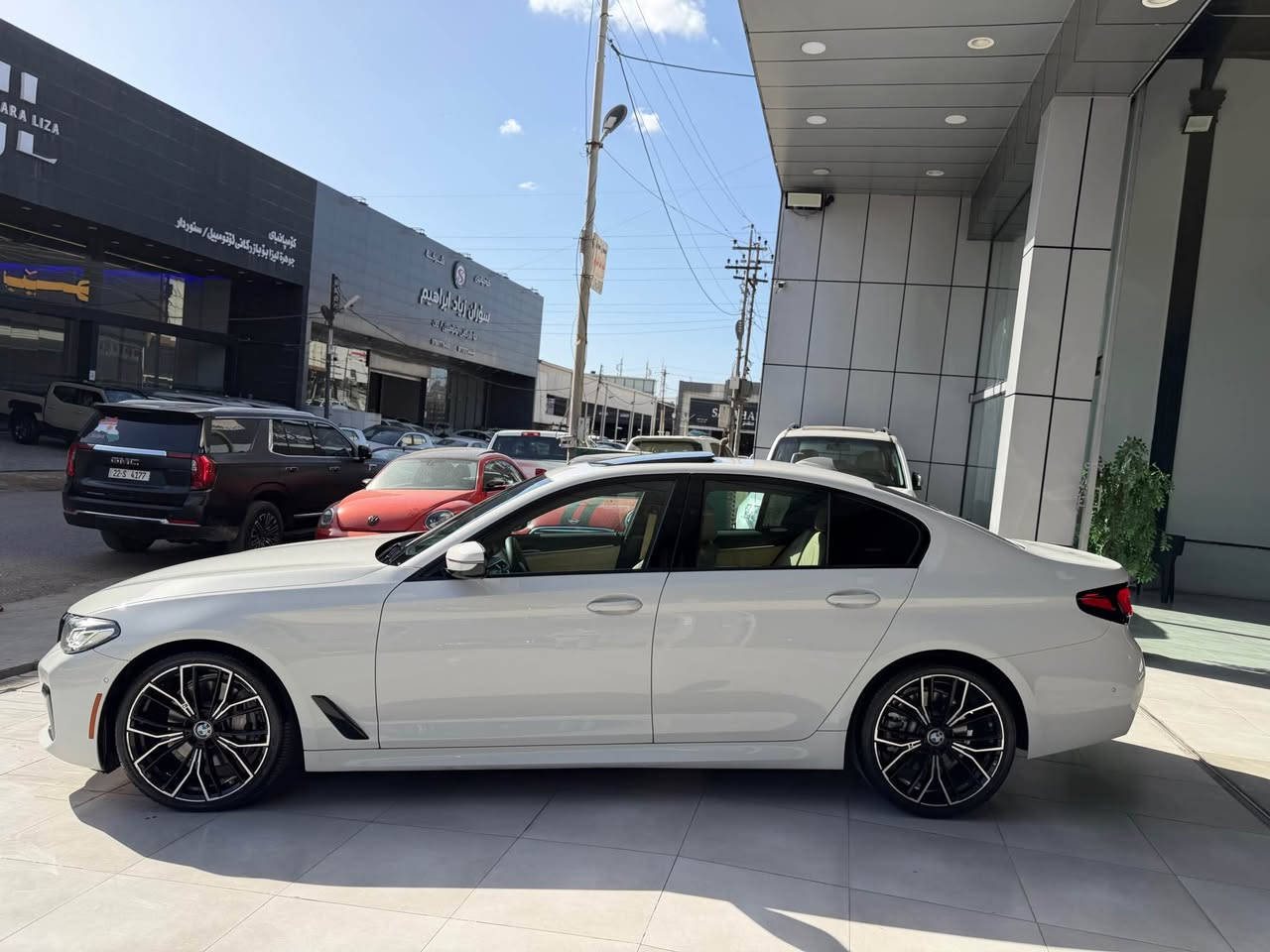 BMW 540M 2022
6 سلندر 
M باكيج بيلاد 
فول فول مواصفات 
حساس خلفي امامي 
رادار امامي و تحديد مسار 
ويل ٢٠ 
سلايت 
تشغيل عن بعد 
داخل بيجي بيلاد 
داتاشو 
سماعة هرمان كاردون
 شاشة كبير 
كشنات هيتر ميموري 
سيارة جديد جديد كلين تايتل 
٨٥ مل ماشية 
موجود ب اربيل
كير محرك كهربائي كلة شرط 
٣٧٧$ 
*********** وتس اب
*********** أربيل, العراق
