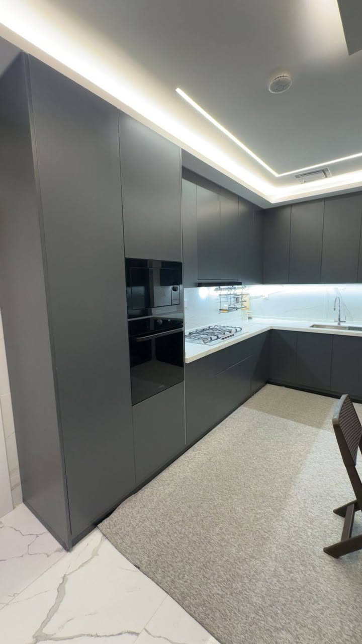 الحمدلله 🌾
احد مواقع التي تم تنفيذها مجمع البدور السكني 

الأحمدي للمطابخ ✅ 
***********
