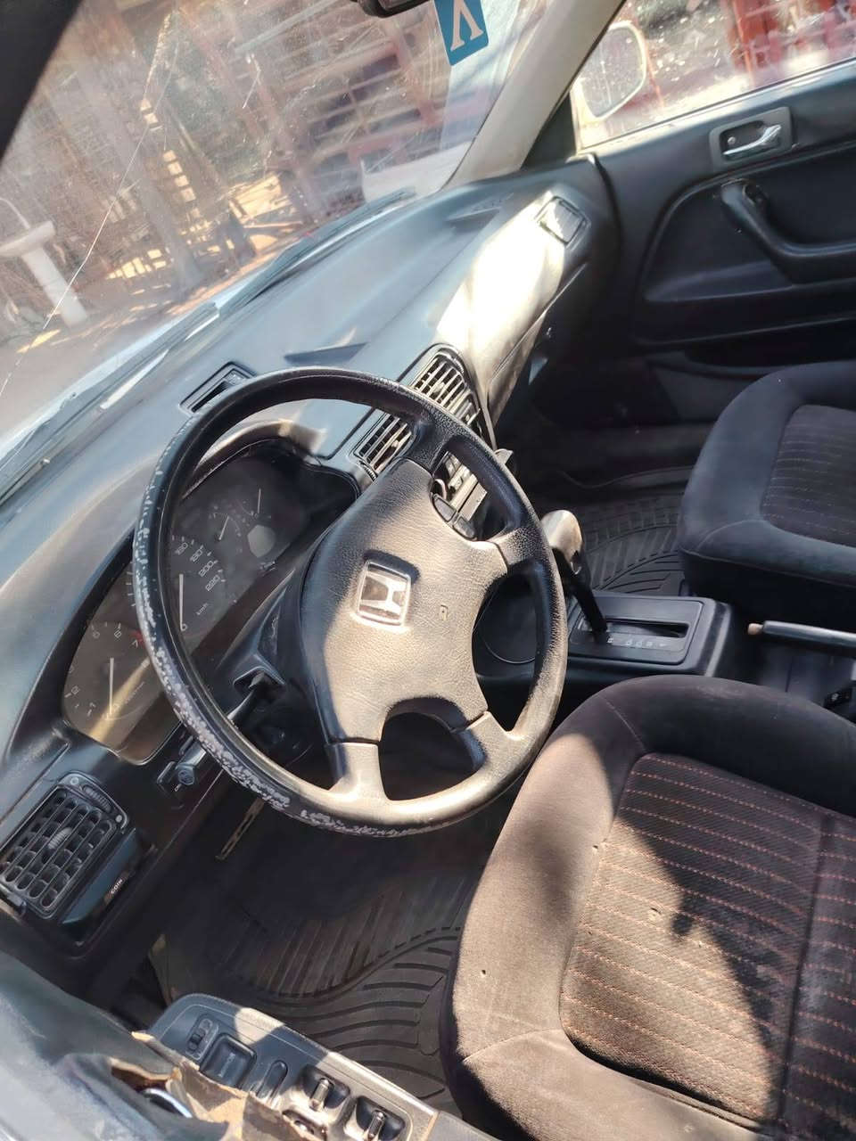 هونداي مديل ٩٣ بسمي مكينه وكير مكفولات اوتماتيك مفتوح رقم بغداد  ياباني تخم تاير سياره ناعمه وجاهز الاستفسار عل رقم  الهاتف ***********  مكانه نهروان سعره  ٣٧
