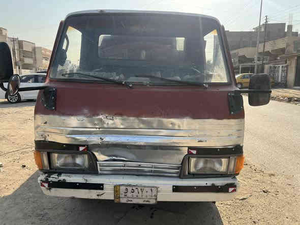 السلام عليكم للبيع دعلج تنكر كيا 
موديل 1994 
رقم بغداد الماني 
مكينه وكير مكفولات 
مكاني بغداد شهداء السيدية 
سعره 35 ورقه 
للاتصال ***********
