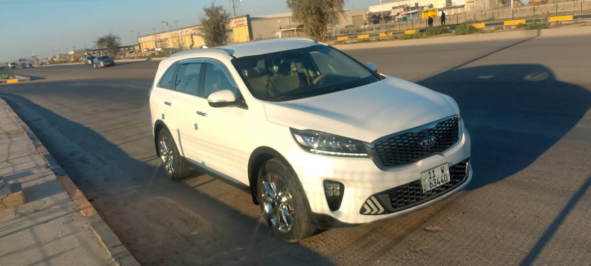 للبيع كيا سورنتو 2019 رقم  بغداد  انكليزي ٦ سلندر  مكفوله من ضربه وصبغ وتبديل مكينه وكير على وضع الشركه  ماشيه 110 الف سعره 240 وبيها مجال بسيط ديالى خان بني سعد اتصال ***********
