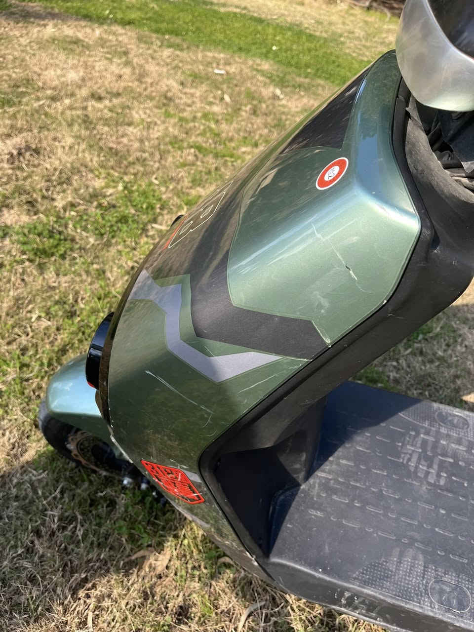 السلام عليكم دراجه شحن 318
للبيع ب600وبيه مجال
سرعه بل عداد 95حقيقي80
ملف2000
ست بطاريات
مابيه عطل بس الهورن 
تاير خلفي جديد
وتساب ***********
