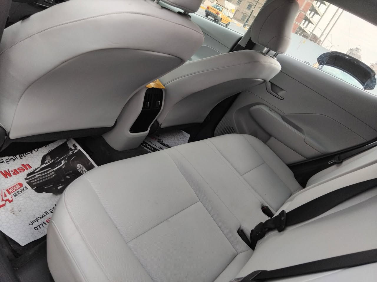 السلام عليكم 
سيارة كونا موديل ٢٠٢٤ دخول جديد امريكي رقم بغداد مميز بأسمي سيارة فول مواصفات عدا الفتحة بدون ارباك فور ويل لون سيارة برتقالي غير محدد حساس ٣٦٠ درجة مكينه ٢٠٠٠ دوش سعر السياره ١٨٥ وبيها مجال بسيط مكاني بغداد علي الصالح للإستفسار ع الرقم ***********
