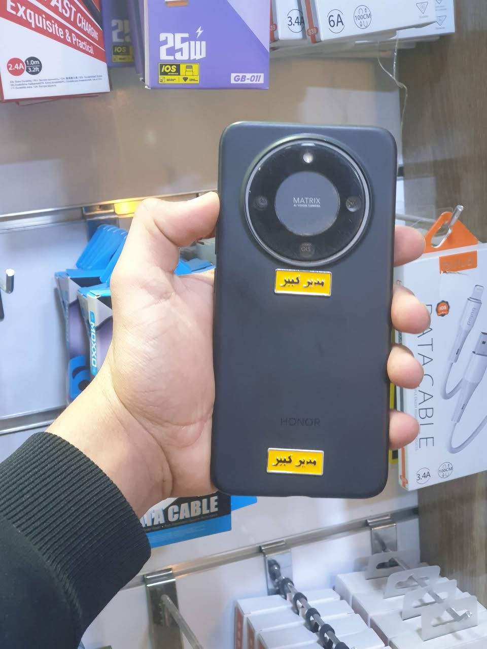 السلام عليكم  هونر اكس ٩ دي جهاز نضيف ومستخدم قليل اقل الشهر  كامل ملحقات الجهاز فوللل تحفه ماشاءالله للبيع فقط اخوان مكاني العلم سعره ٣٨٠ وبي مجال بسيط وتعرفون اسعارهن حاليا الله يشهد ٤٠٠ وكسور مستعجل عل بيعته***********
