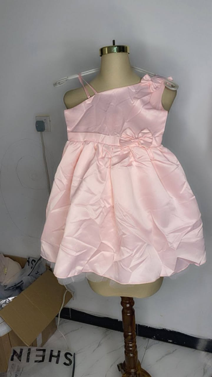 ملابس تجنن استفسار على الرقم ***********
