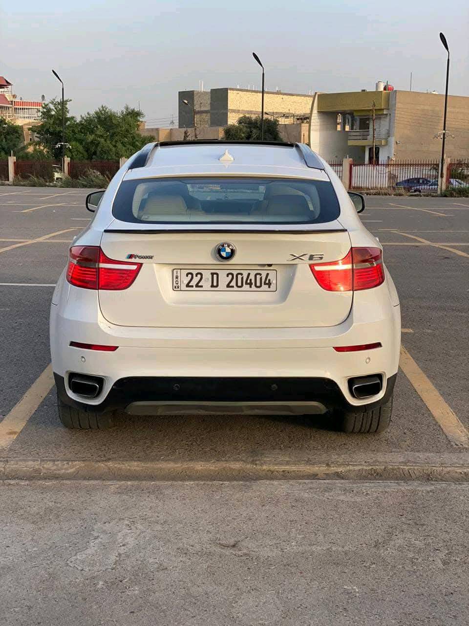 🔥 BMW X6 موديل 2009 خليجي – فول 🔥
شركة العروش
▫️ رقم أربيل دولي سنوي
▫️ الرقم جديد 2030
▫️ أعلى فئة، كلشي شغّال
🔧 المكينة والقير
▫️ 8 سلندر توين تيربو بلادي
▫️ قير أوتوماتيك – 3 مودات
▫️ ما تطلب شي
🛞 الضرر (للأمانة)
▫️ صدام أمامي وخلفي مبدلات
▫️ صبغ جامغ أمامي فقط (وجوة الرقم)
▫️ ماكو شاصي – ماكو فتح – ماكو قص
▫️ الضرر المكينة كايمه فقط 
❄️ التبريد
▫️ تبريد قطعتين، بارد كلش
🧰 الصيانة
▫️ تايرات وبطارية جدد
▫️ سيرفس كامل
▫️ زيوت وماء وكالة
🚘 الداخلية والإضافات
▫️ جلد بيج، كشنات ميموري
▫️ كامرة + حساسات
▫️ بصمة، دبل كروز، صوت بلادي